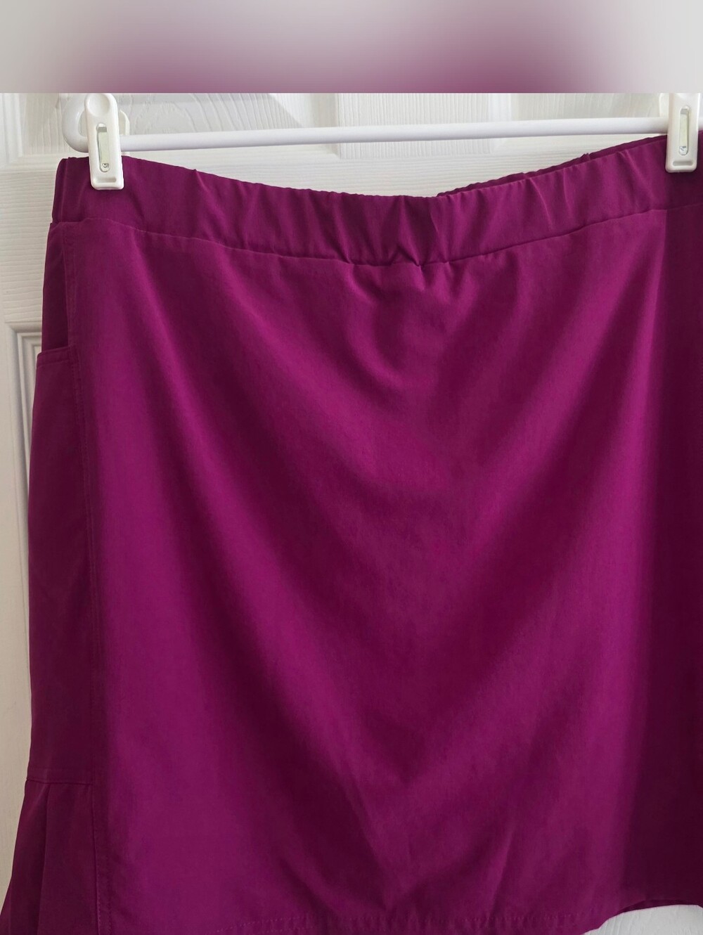 Chico's Zenergy Skort 2.5 (14) Side Pockets Ruffles Fuchsia Pink Activeware